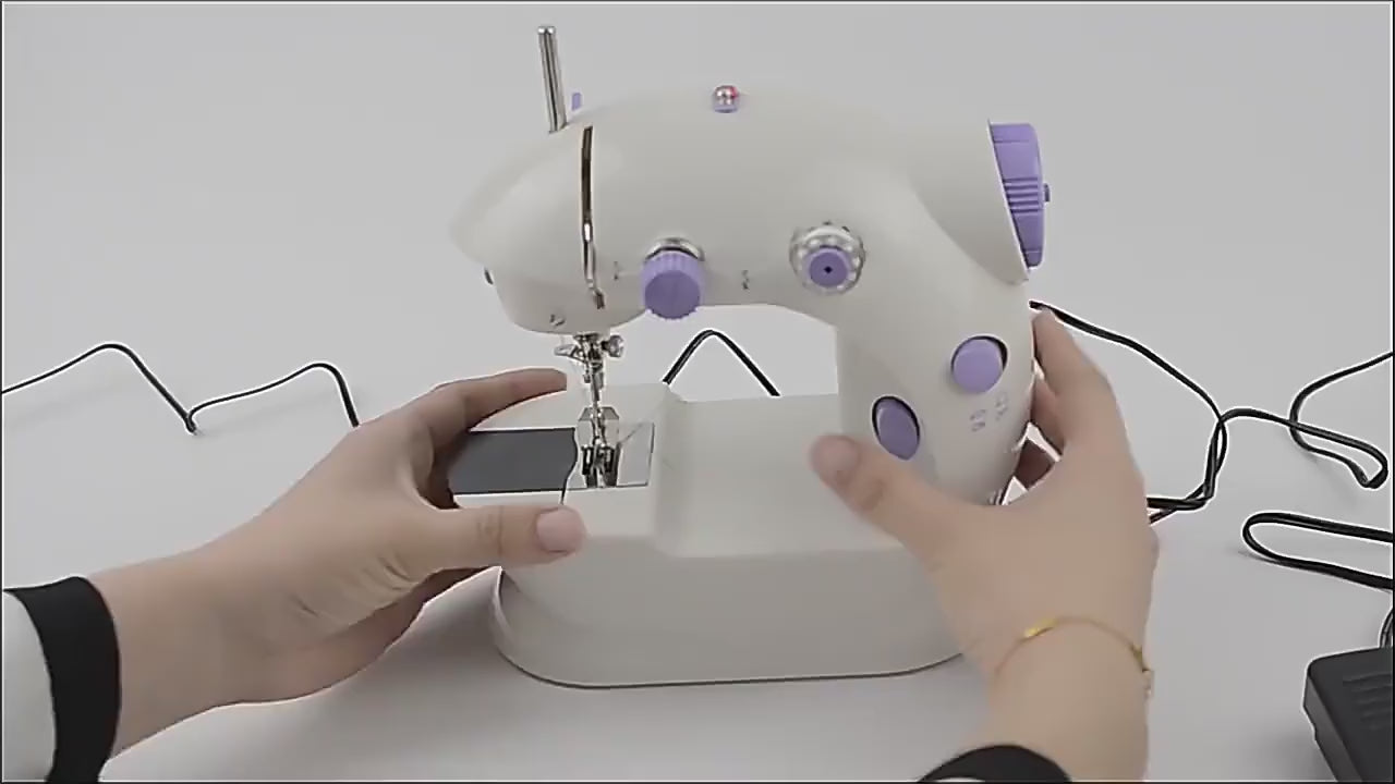 Mini máquina DE COSER portátil a PILA y ENCHUFE